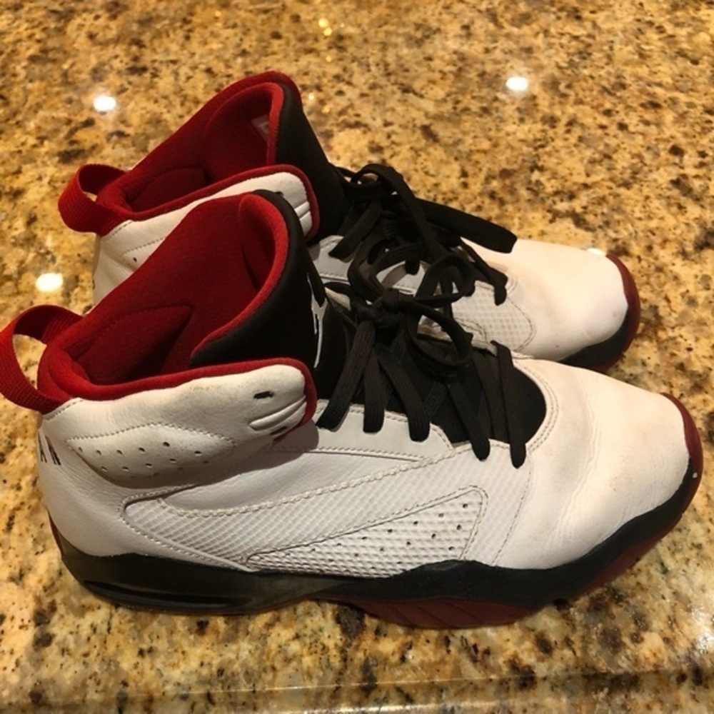 Nike Air Jordan “Lift Off” sneakers.
Sharp white black red leather. Siz…